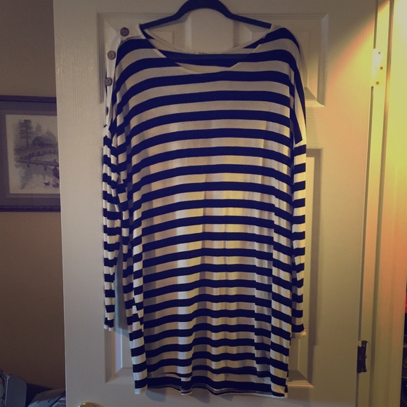 Black and white long sleeve dress - Picture 1 of 3